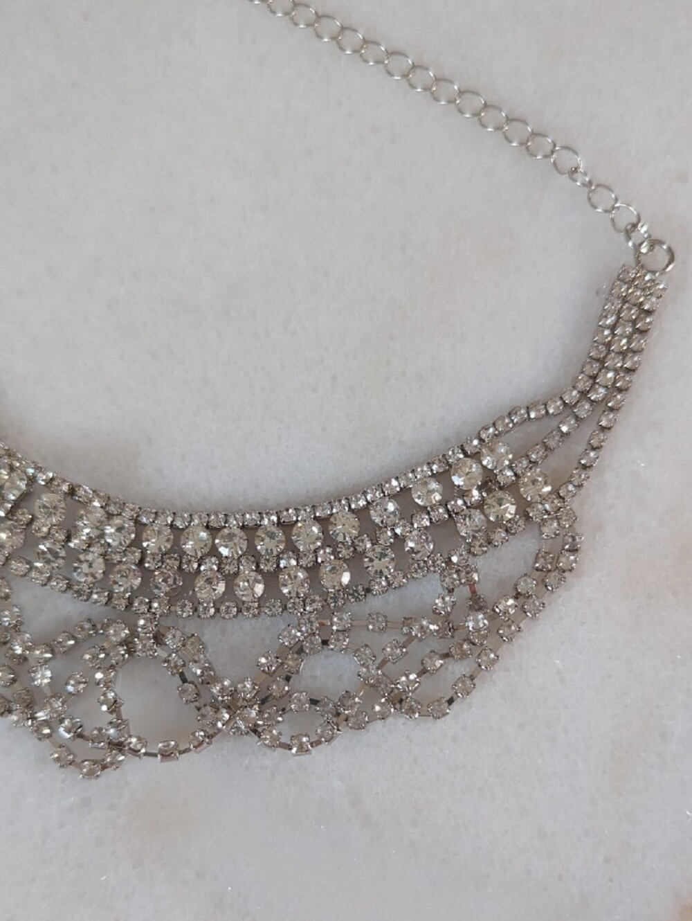 NWT Silver Rhinestone Statement Necklace - Picture 2 of 6